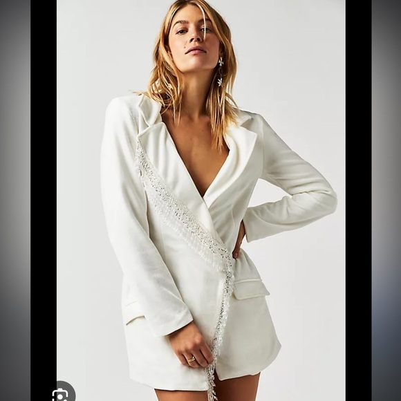 PatBo- NWT White Velvet Beaded Trim Blazer Mini Dress - Picture 3 of 8